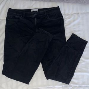 Black skinny jeans
